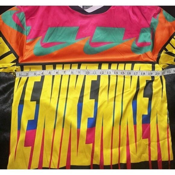 Nike Sportswear Nike Sportswear Logo T-shirt Multicolor size small, Oversized - Picture 8 of 11